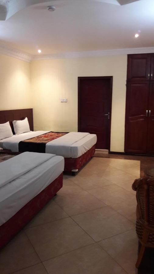 Biraj International Hotel Kampala Exterior photo