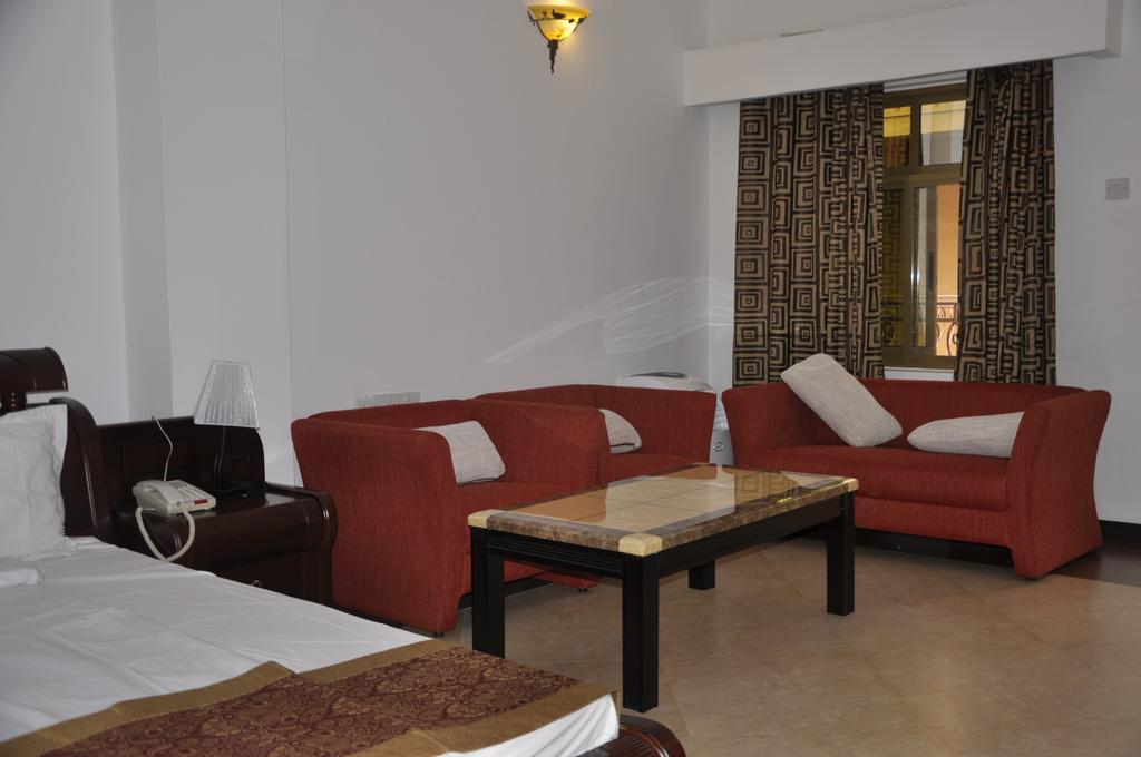Biraj International Hotel Kampala Exterior photo