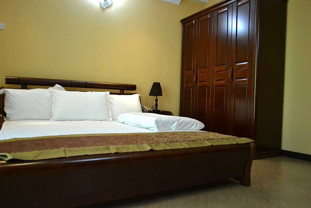 Biraj International Hotel Kampala Exterior photo